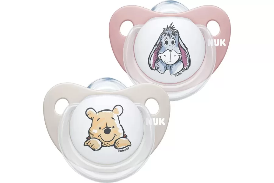 Nuk Disney Winnie Πιπίλα Σιλικόνης με Κρίκο & Θήκη, από 6-18 μηνών (10.736.379), 1 τεμάχιο