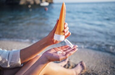 10 Συμβουλές για αποτελεσματική προστασία από τον ήλιο ☀️🌴